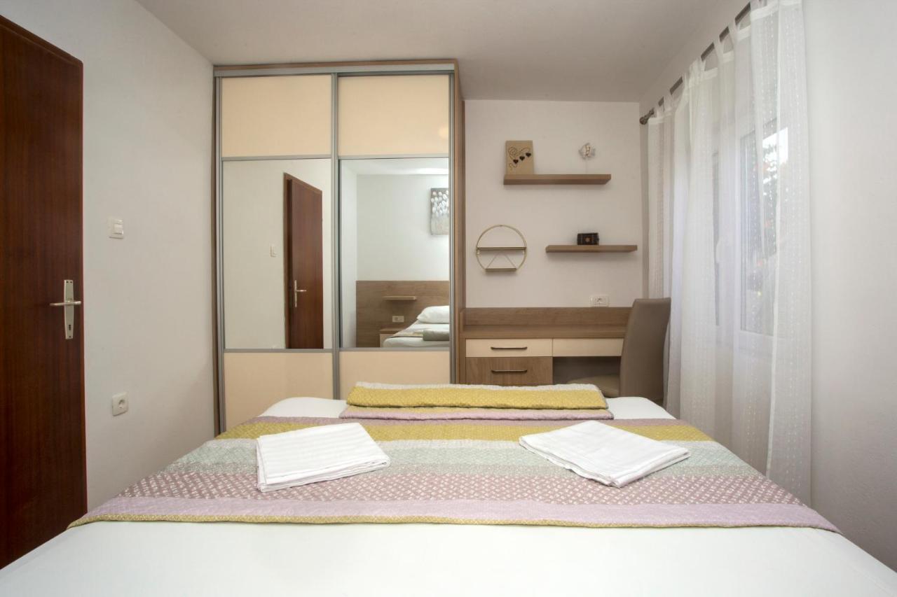Apartments Lucija Razanj Exterior photo
